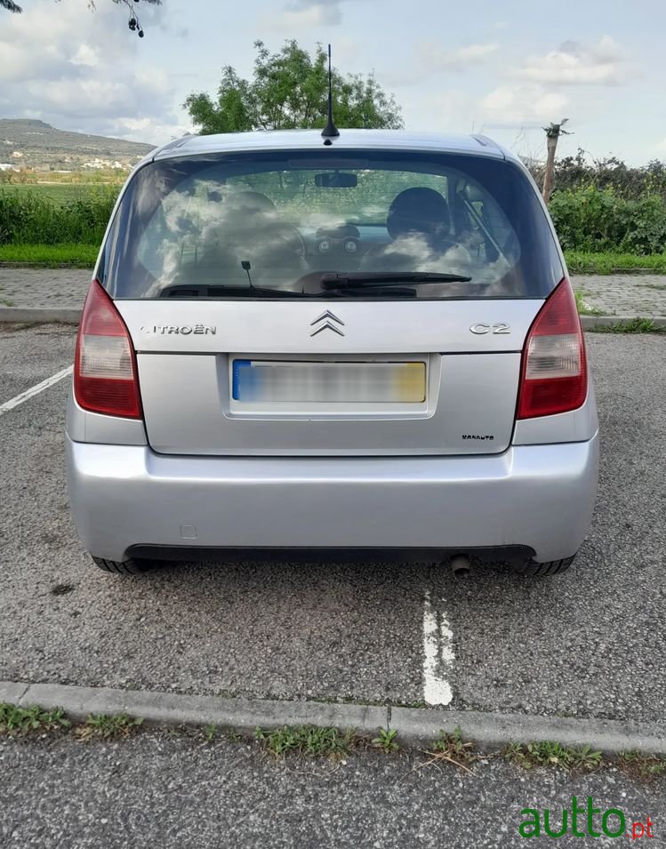 2004' Citroen C2 1.1 Sx photo #6