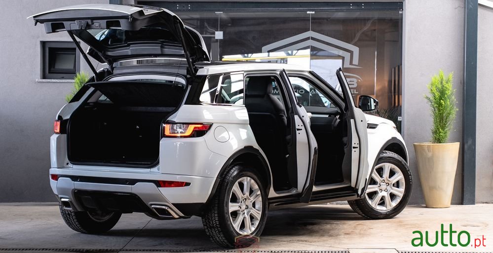 2017' Land Rover Range Rover Evoque photo #6