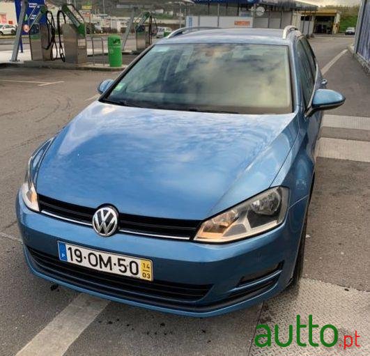 2014' Volkswagen Golf Variant photo #2