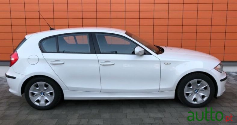 2011' BMW 116 photo #4