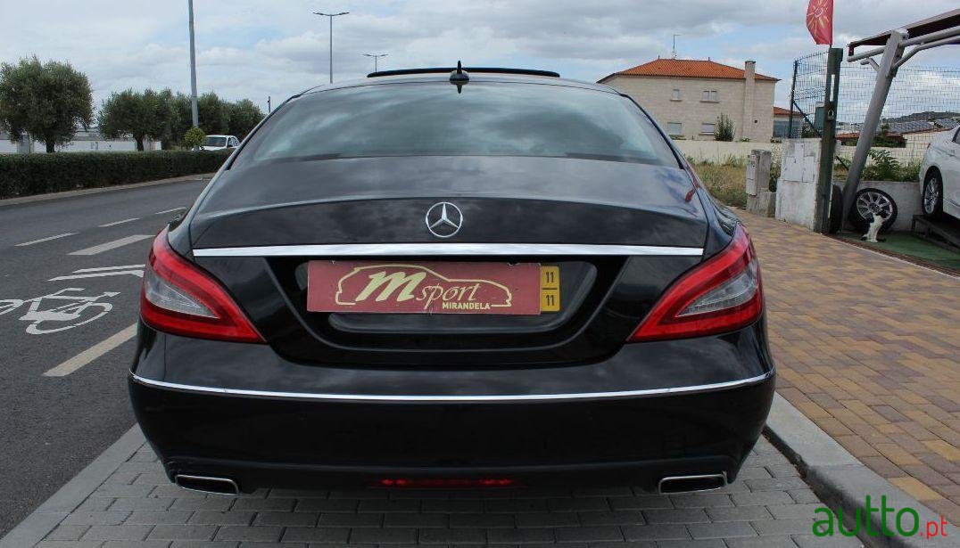 2011' Mercedes-Benz Cls-250 photo #3