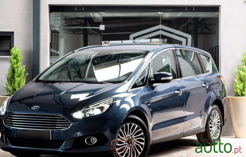 2019' Ford S-Max photo #1