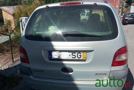 2001' Renault Scenic photo #1