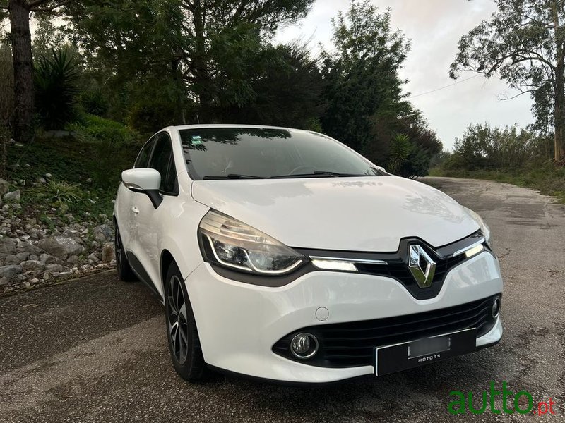 2016' Renault Clio photo #3