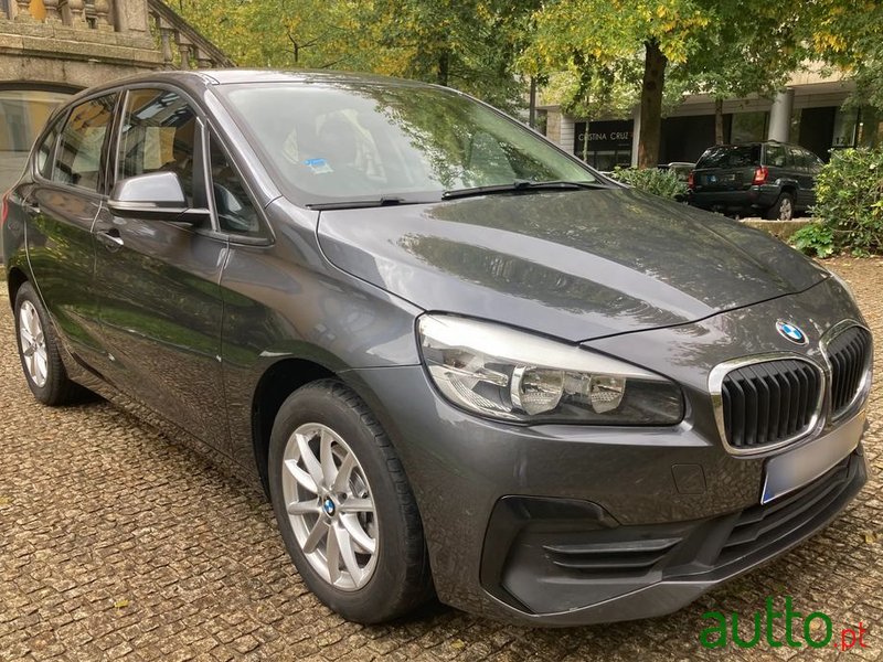 2018' BMW 216 D Advantage photo #5