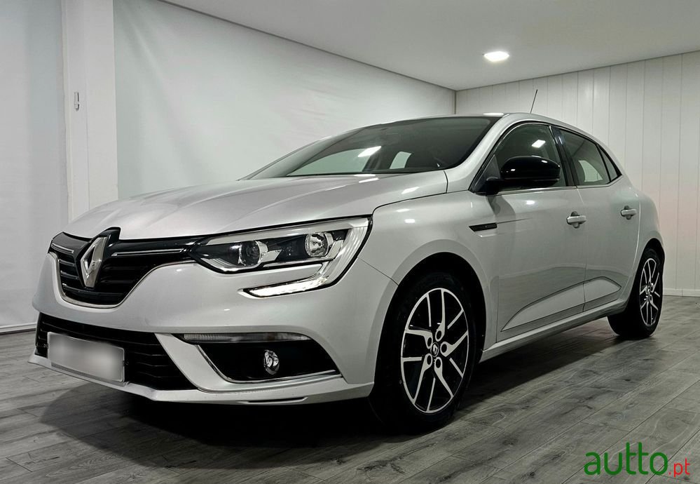 2017' Renault Megane photo #2