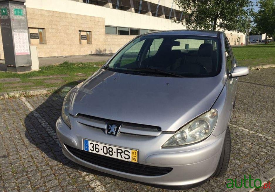 2001' Peugeot 307 photo #2