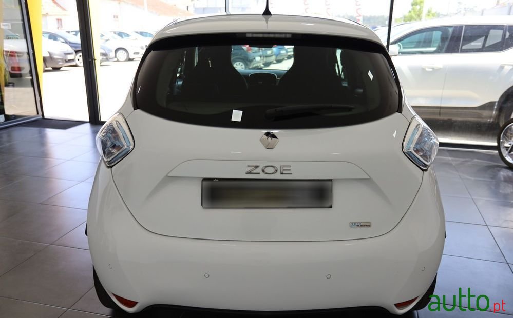 2020' Renault Zoe photo #6