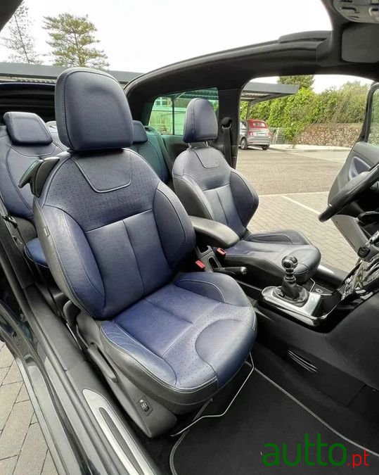 2012' Citroen DS3 photo #2