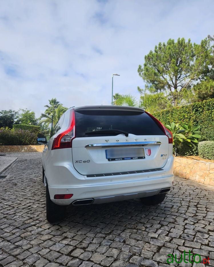 2016' Volvo Xc 60 photo #2