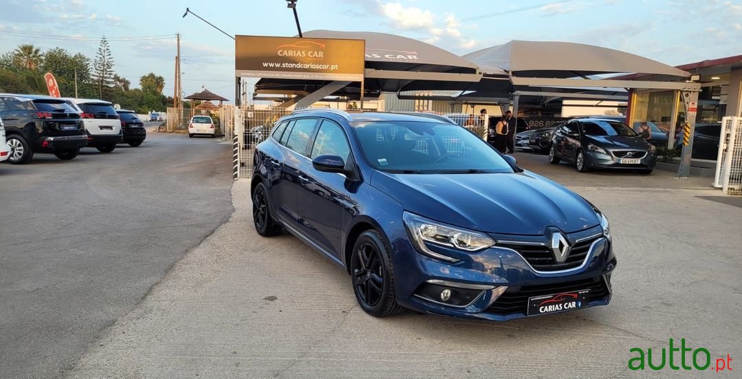 2019' Renault Megane Sport Tourer photo #2