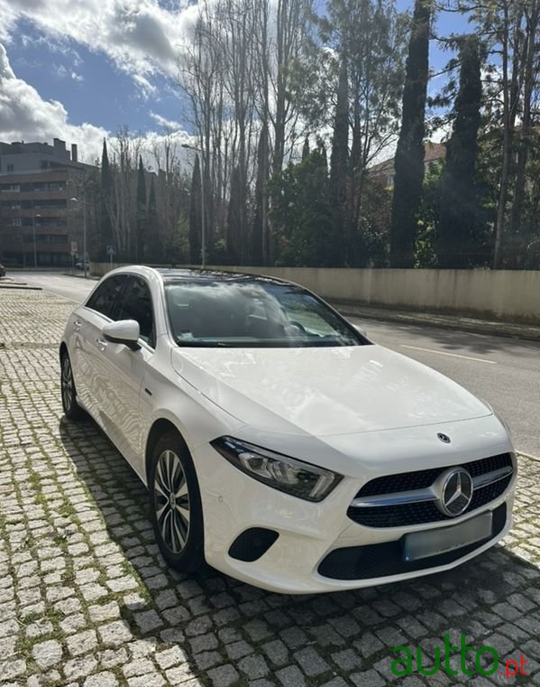 2020' Mercedes-Benz A 250 photo #4