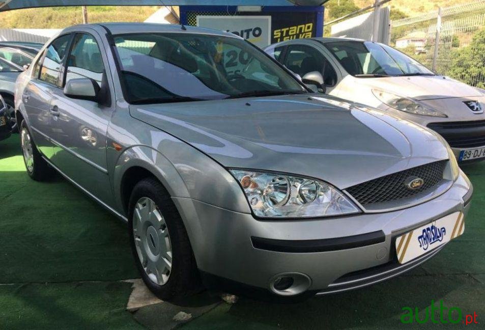 2001' Ford Mondeo 2.0 Tddi Ghia photo #2