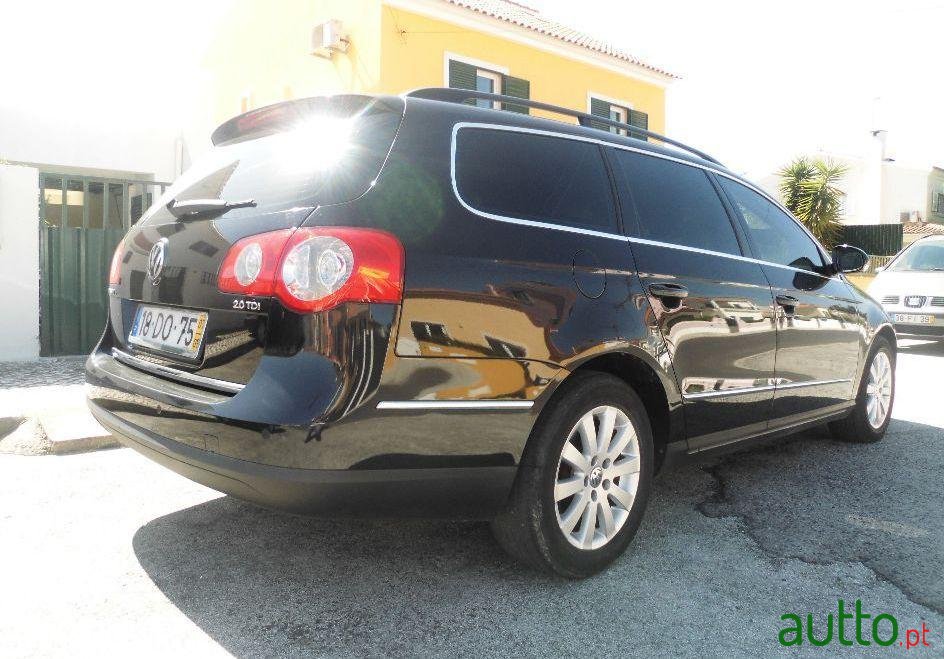 2007' Volkswagen Passat-Variant photo #2