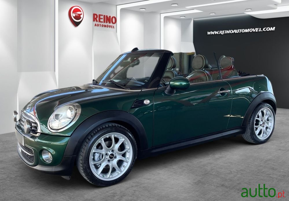 2011' MINI Cabrio Cooper D photo #1