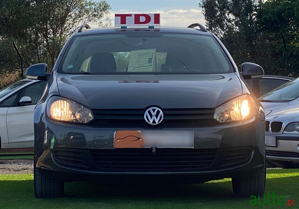 2012' Volkswagen Golf Variant photo #3