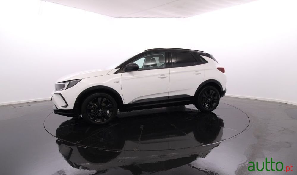 2022' Opel Grandland photo #2