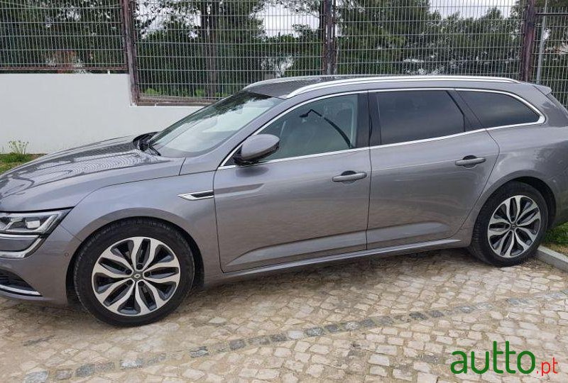 2016' Renault Talisman Sport Tourer photo #3