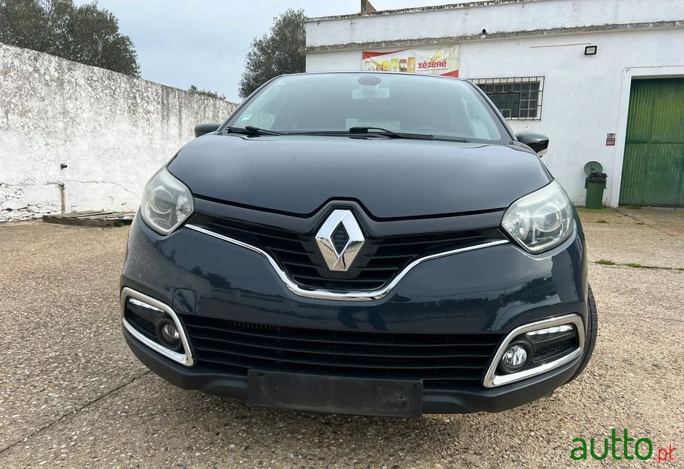 2015' Renault Captur photo #6