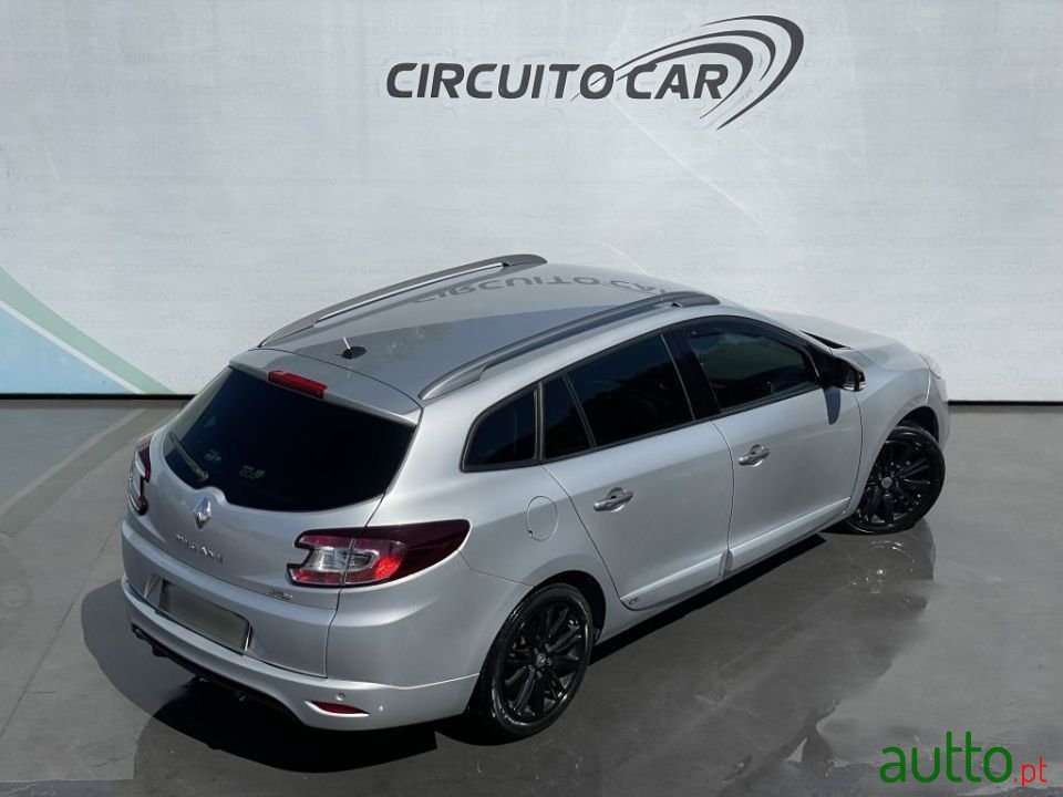 2012' Renault Megane Sport Tourer photo #5