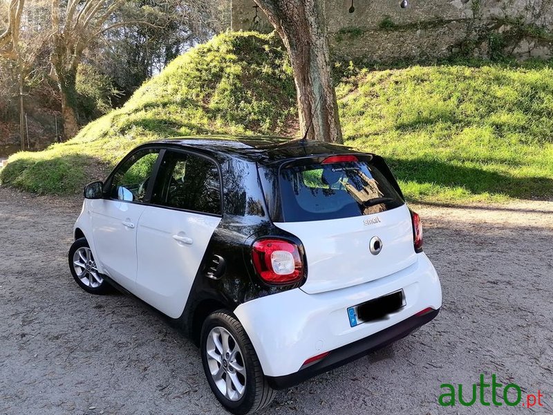 2016' Smart Forfour photo #3