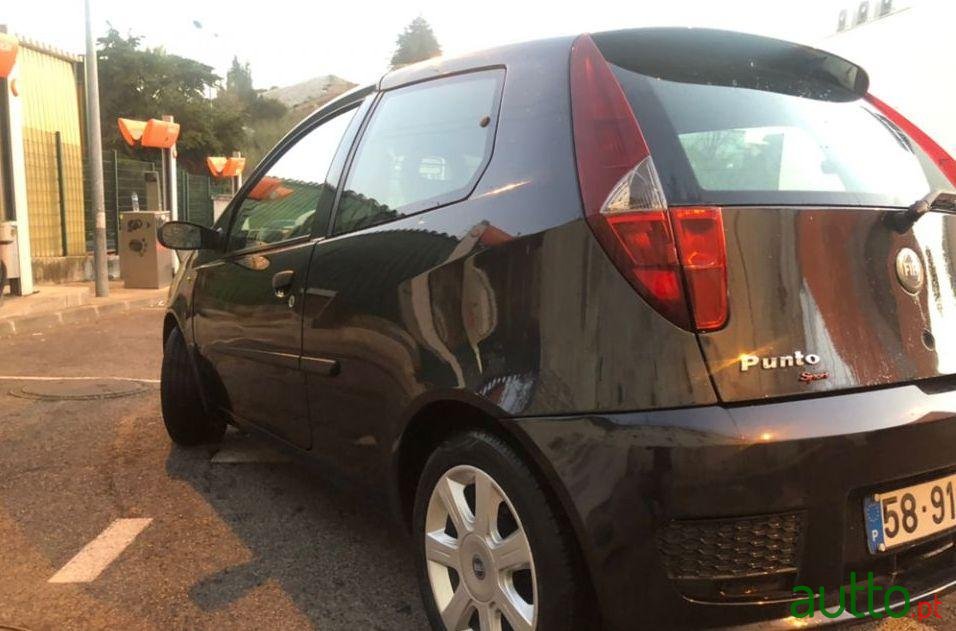 2004' Fiat Punto 1.3 Multijet photo #2