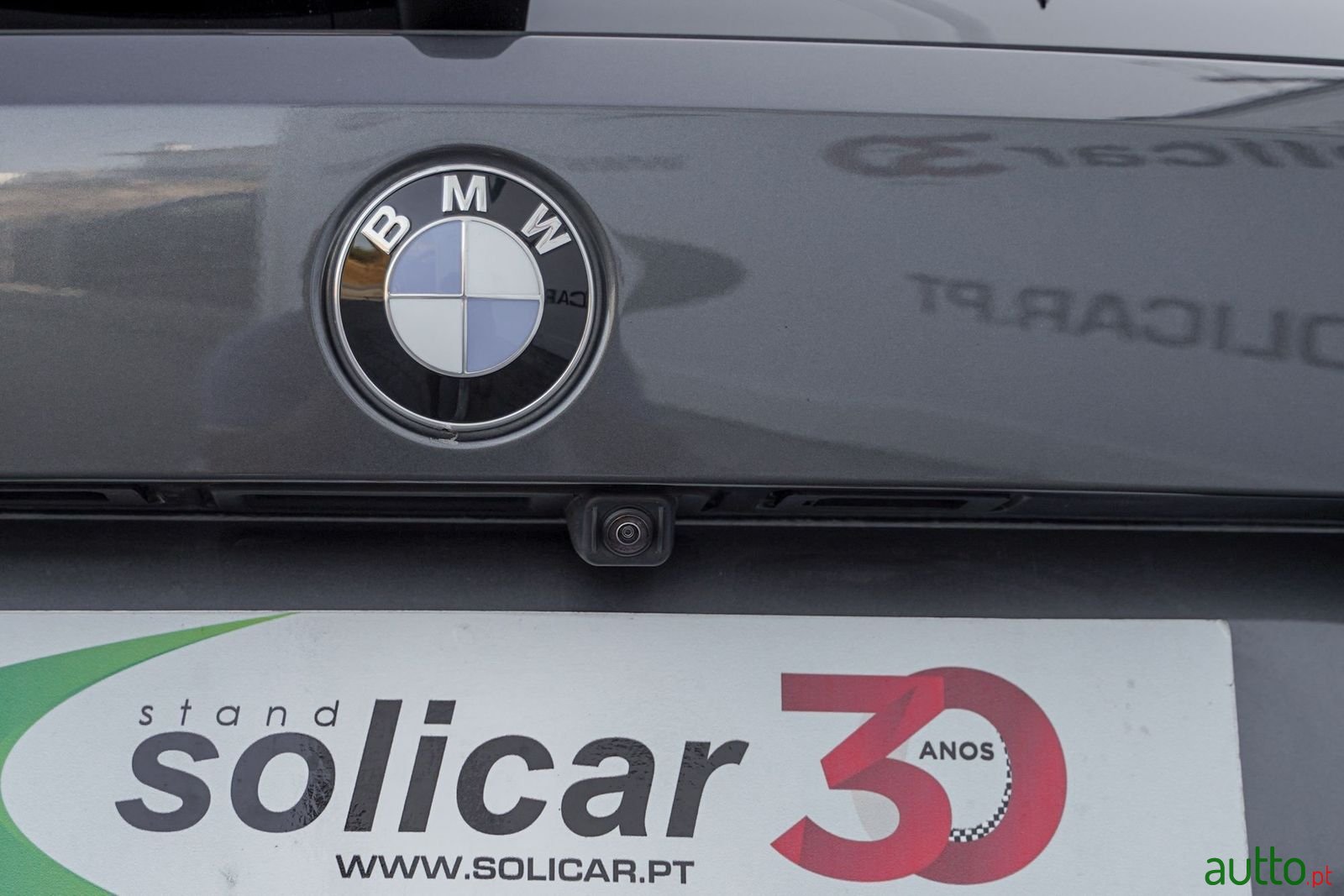 2020' BMW 320 photo #2