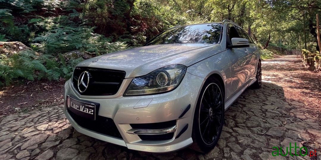 2012' Mercedes-Benz C-220 photo #6