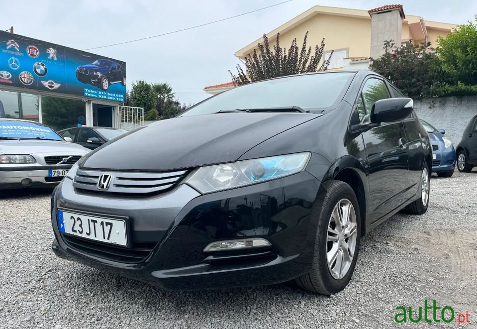 2010' Honda Insight photo #3