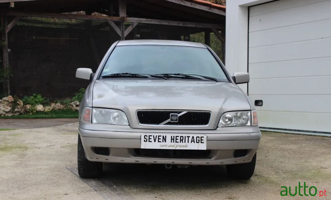 1998' Volvo V40 photo #2