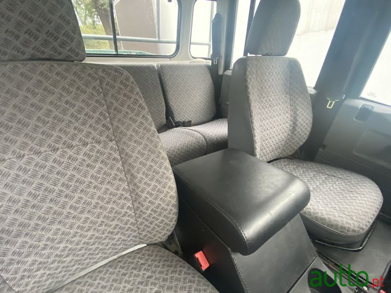 2003' Land Rover Defender 130 Cd 2.5 Td5 E photo #4