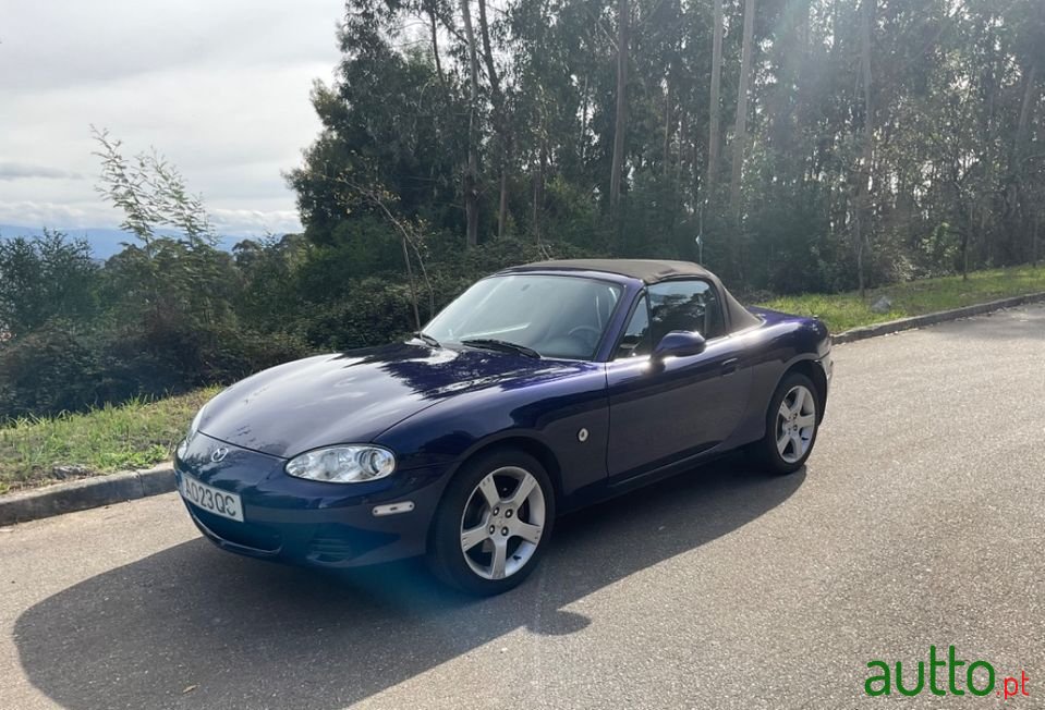 2003' Mazda MX-5 photo #4