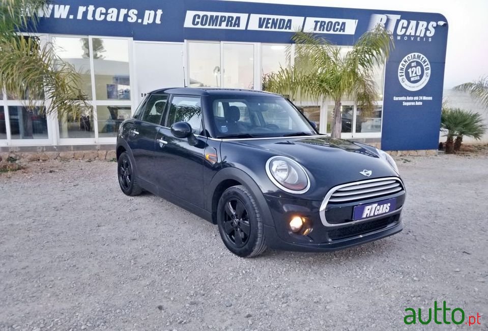 2015' MINI Cooper photo #1