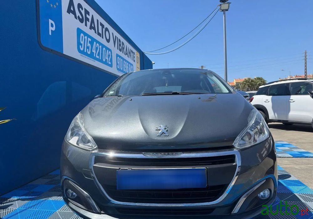 2017' Peugeot 208 photo #3