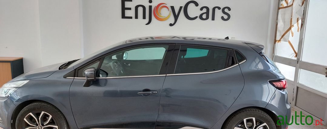 2019' Renault Clio photo #2