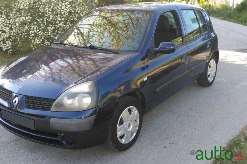 2003' Renault Clio photo #3