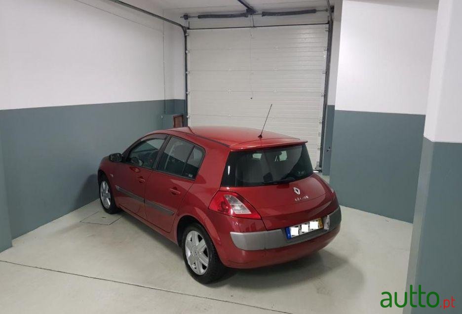 2003' Renault Megane photo #2