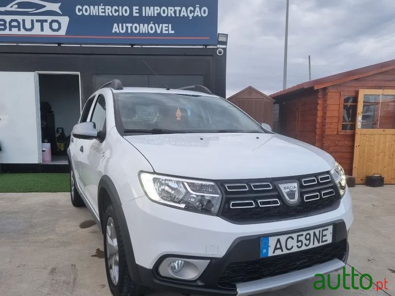 2020' Dacia Sandero photo #1