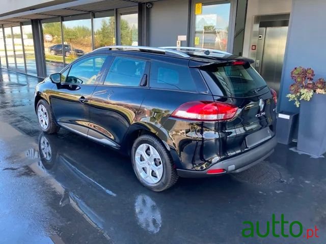 2018' Renault Clio Sport Tourer photo #5