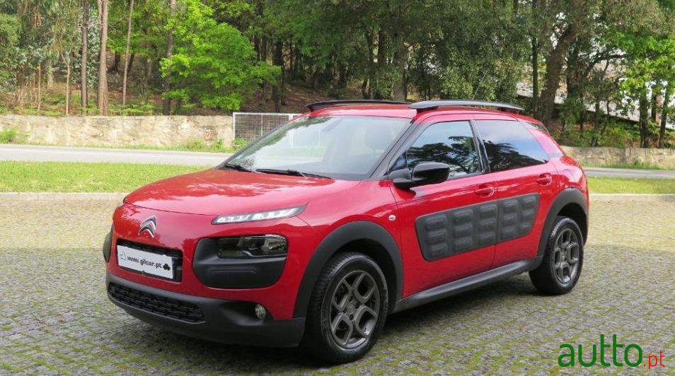 2015' Citroen C4 Cactus photo #2