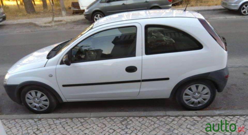 2001' Opel Corsa photo #3