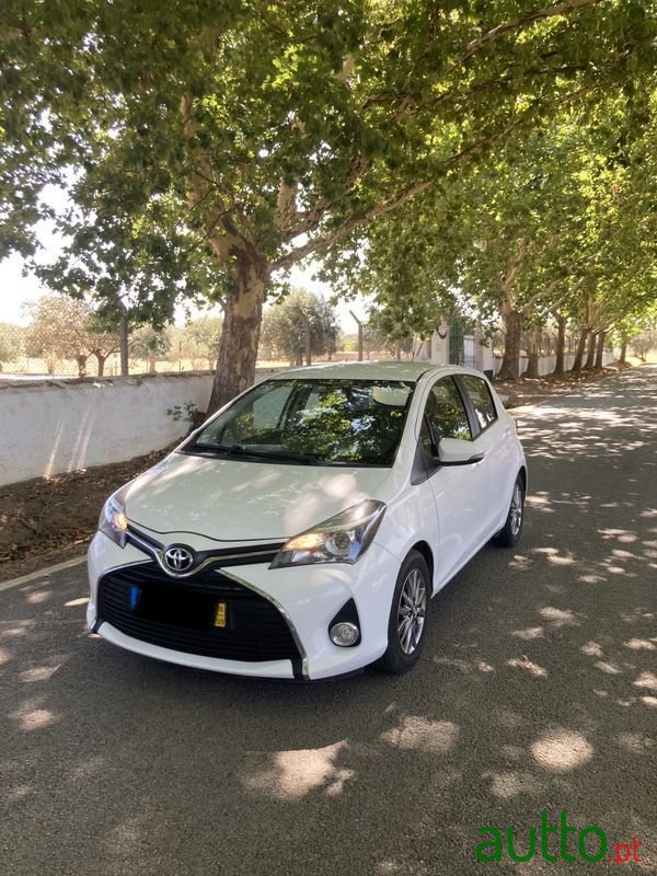 2016' Toyota Yaris photo #1