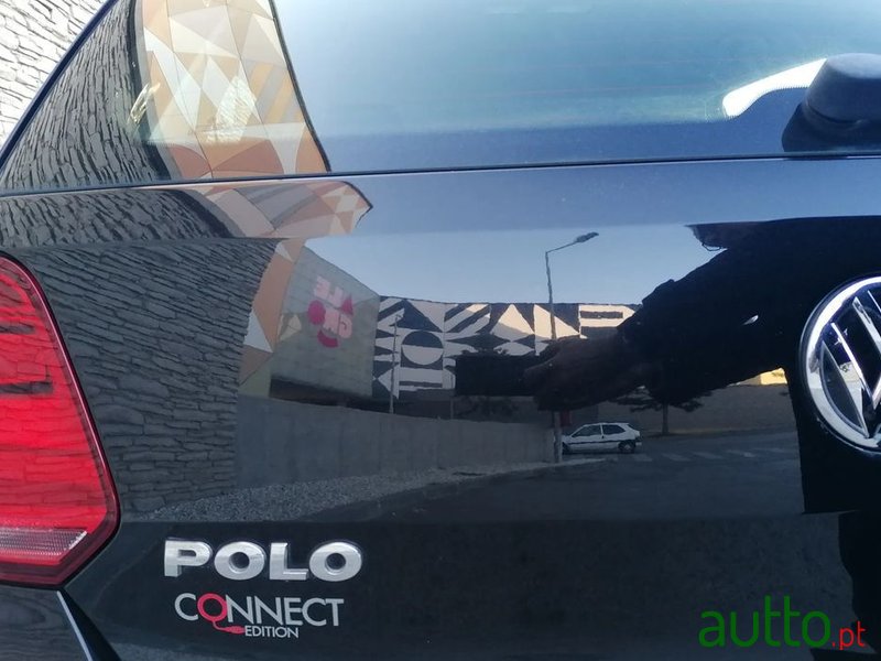 2017' Volkswagen Polo 1.0 Connect photo #4