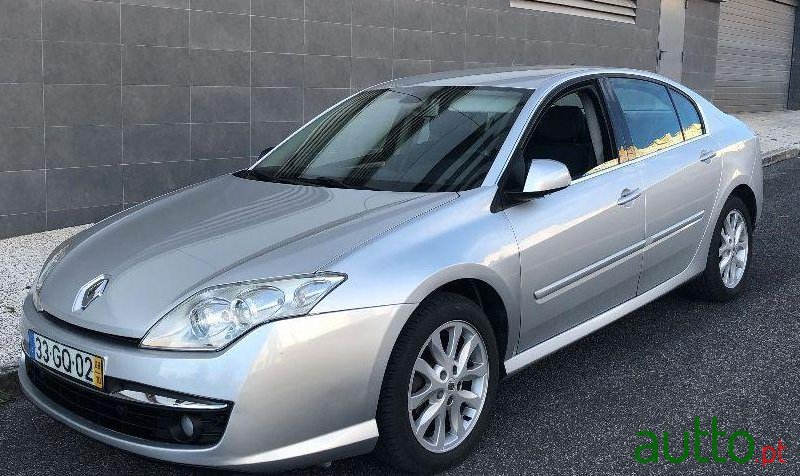 2008' Renault Laguna photo #3