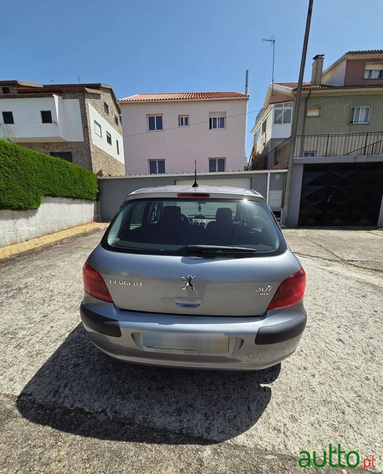 2002' Peugeot 307 1.4 Hdi Xs photo #2