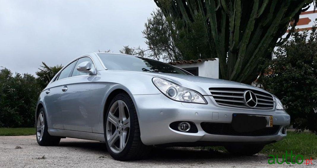 2005' Mercedes-Benz Cls-350 photo #3