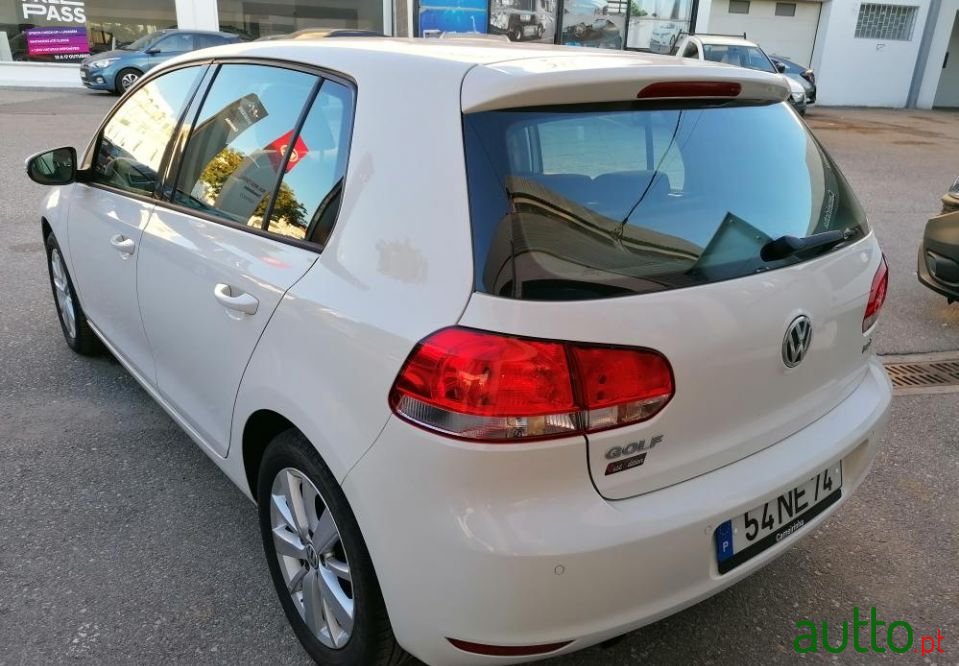 2012' Volkswagen Golf photo #3