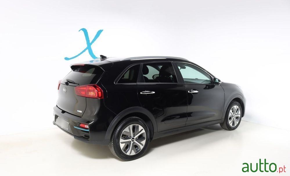 2020' Kia e-Niro photo #2