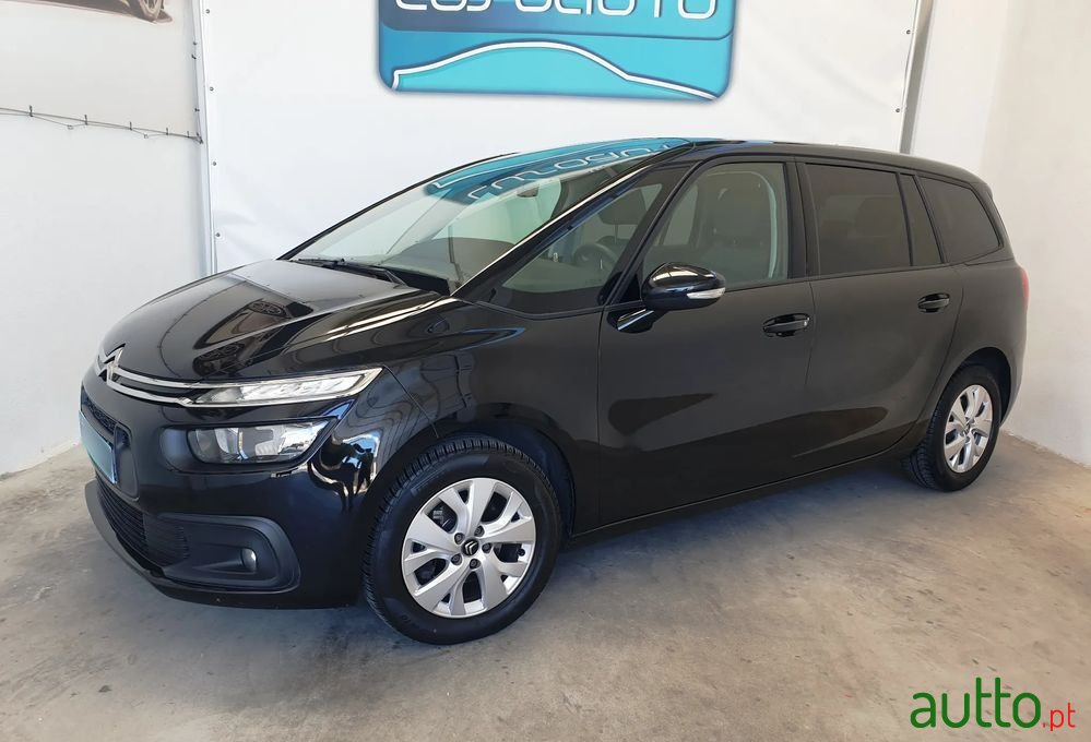 2021' Citroen C4 SpaceTourer photo #2