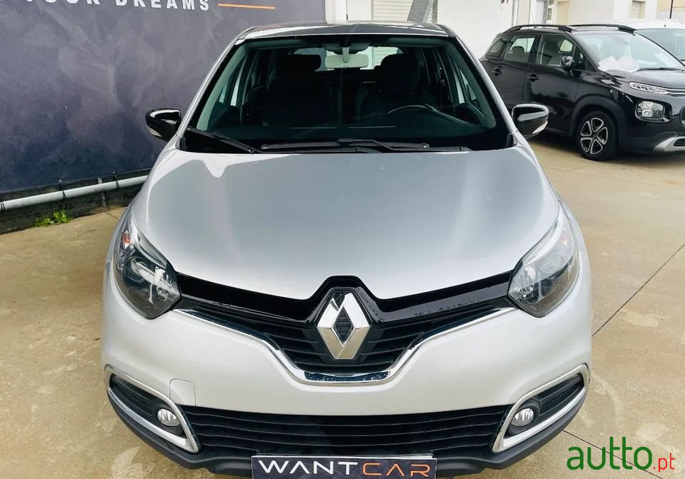 2016' Renault Captur photo #2